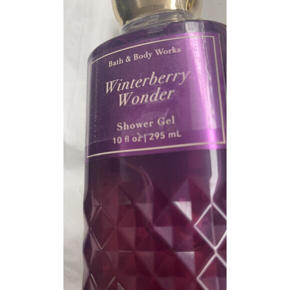 2 x Bath & Body Works shower gel SWEATER WEATHER & WINTERBERRY WONDER Lot of 2 - Picture 5 of 9